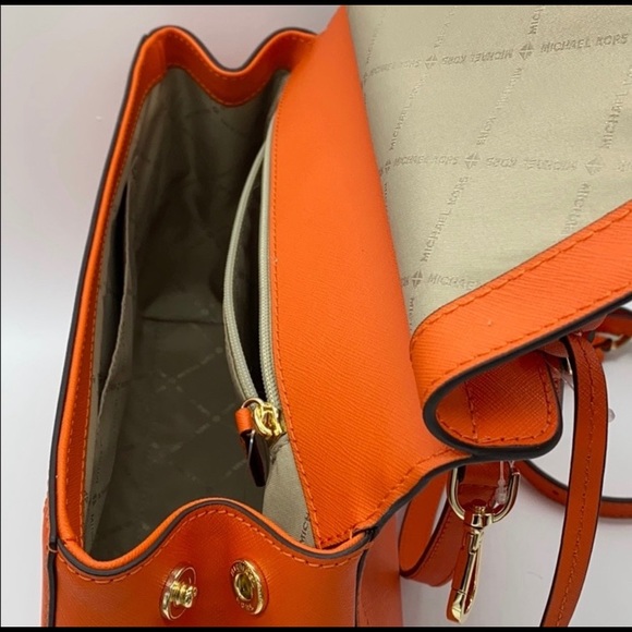 Michael Kors Clementine *Boss* Satchel - Picture 2 of 4